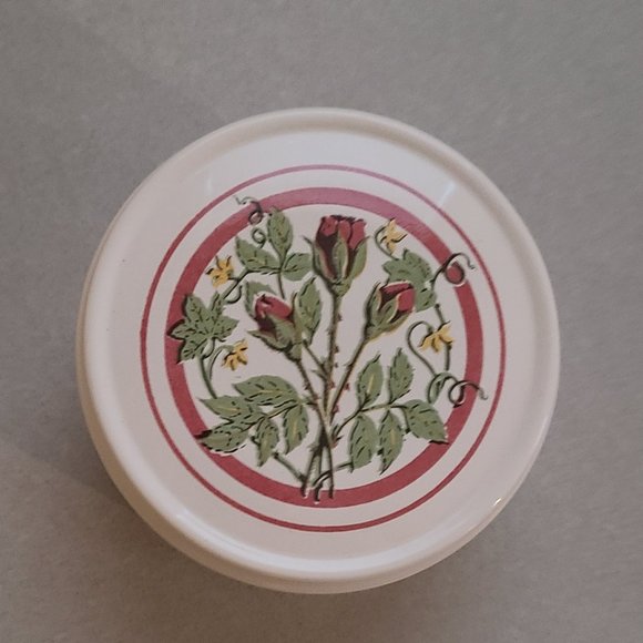 Small Lidded Trinket Pot by Westfield Art Pottery Branded The National Trust - Picture 2 of 10